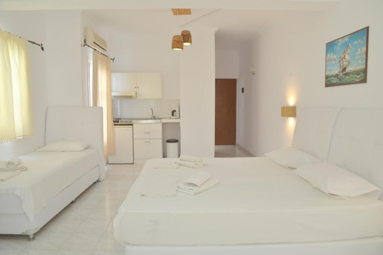 Hotel Apartments Giannis Adámas Extérieur photo