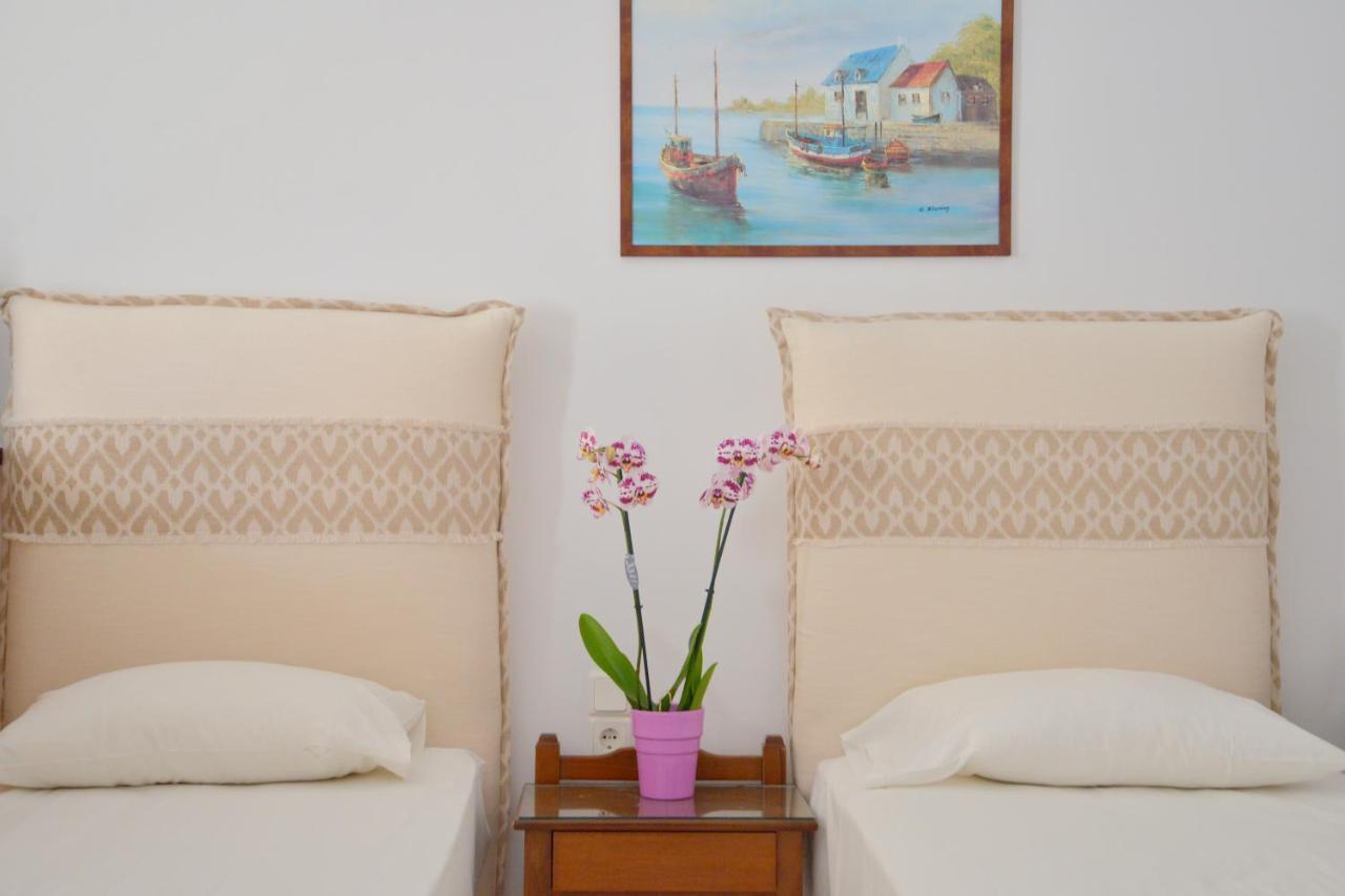 Hotel Apartments Giannis Adámas Extérieur photo