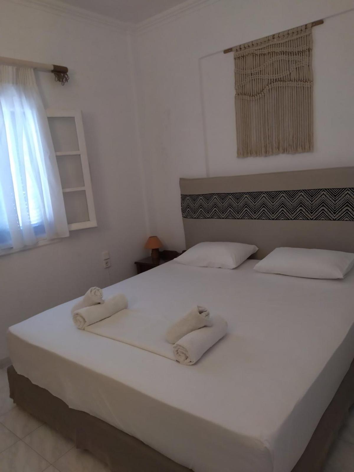 Hotel Apartments Giannis Adámas Extérieur photo