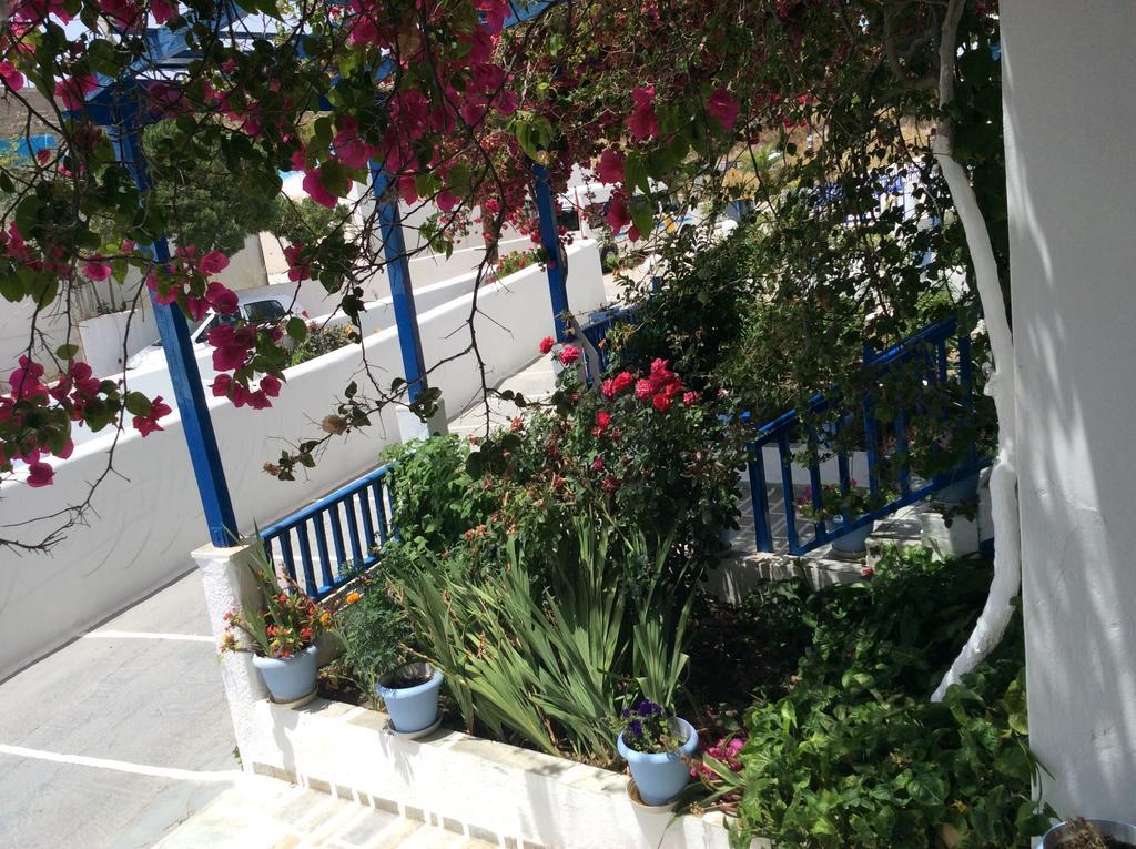 Hotel Apartments Giannis Adámas Extérieur photo