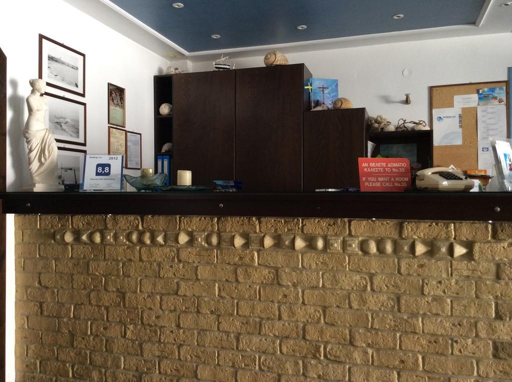 Hotel Apartments Giannis Adámas Extérieur photo