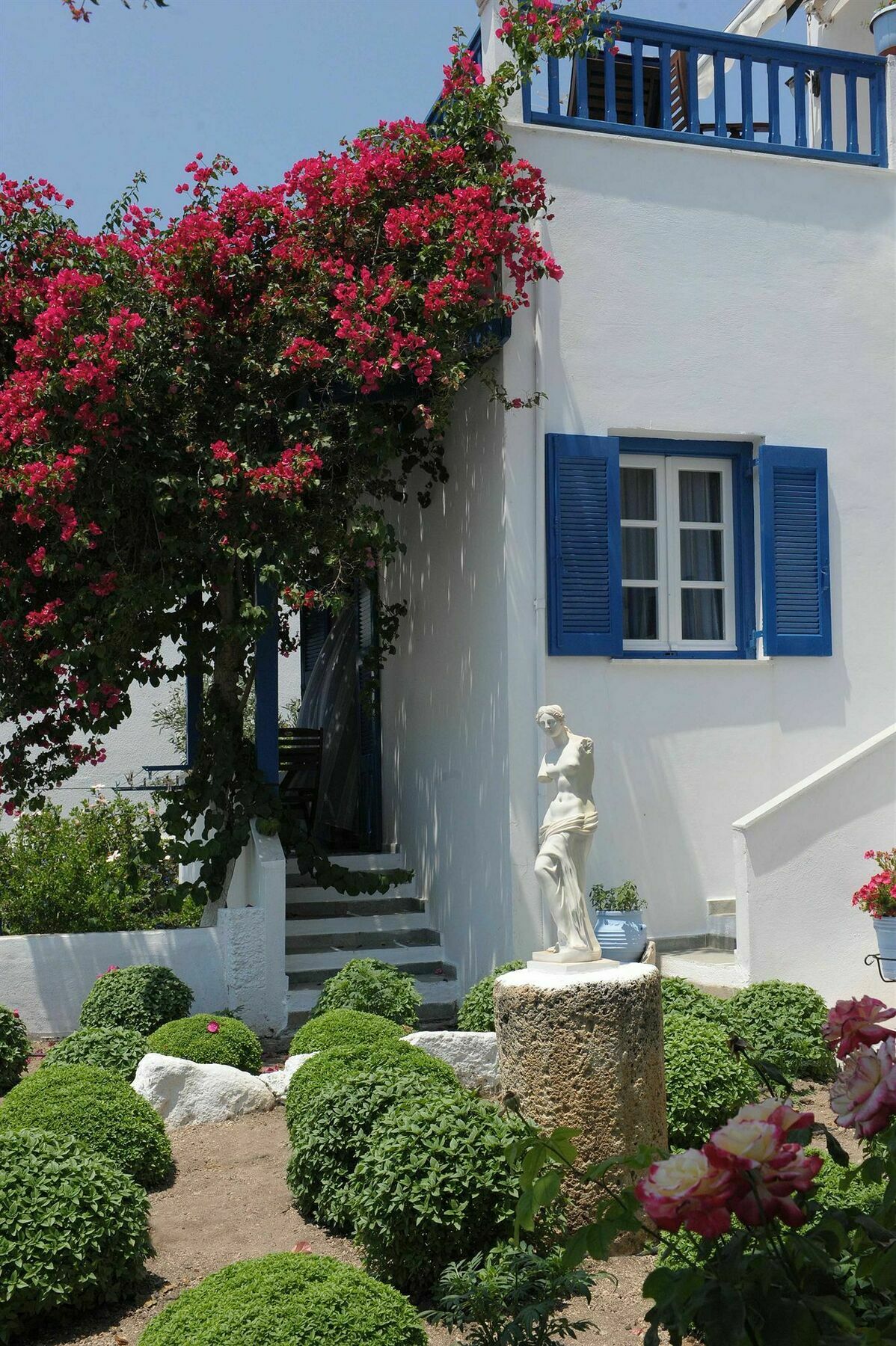 Hotel Apartments Giannis Adámas Extérieur photo